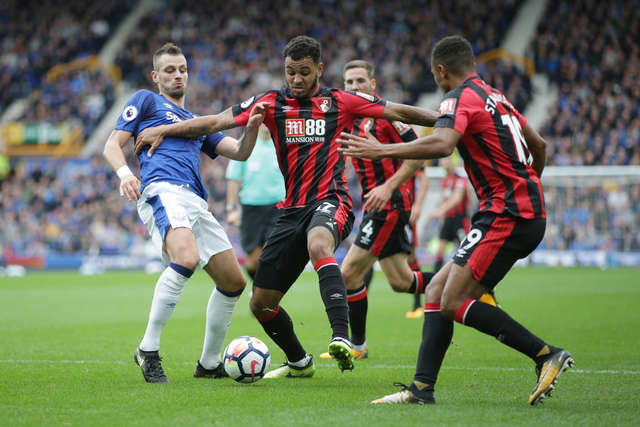Joshua King Everton away action.jpg